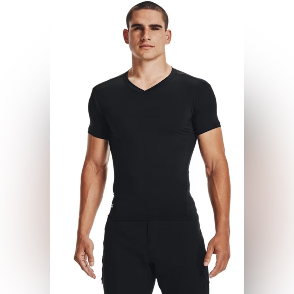 Under Armour men’s V neck tactical fitted compression T new with tags
